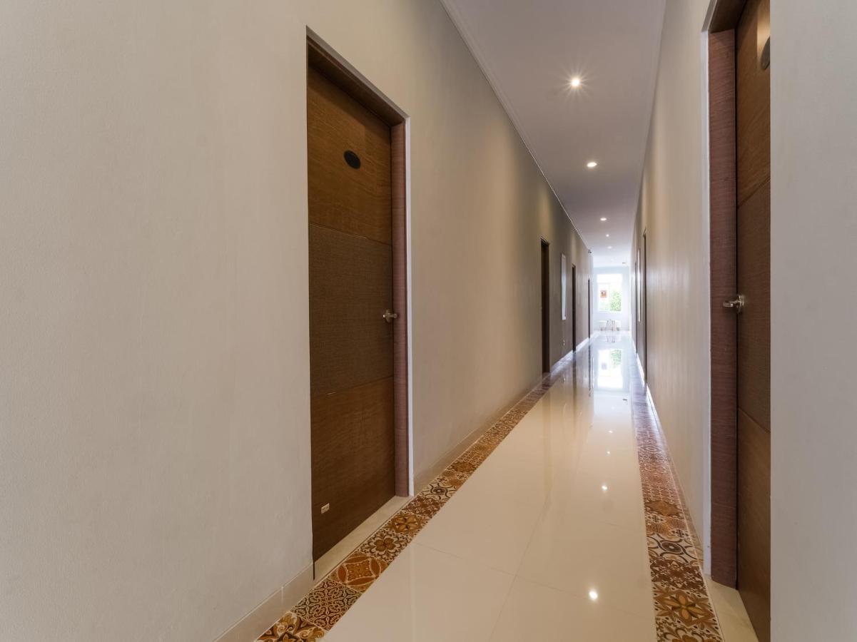Super Oyo Collection O 90023 Damar Kusumo Guest House Maguwo Экстерьер фото